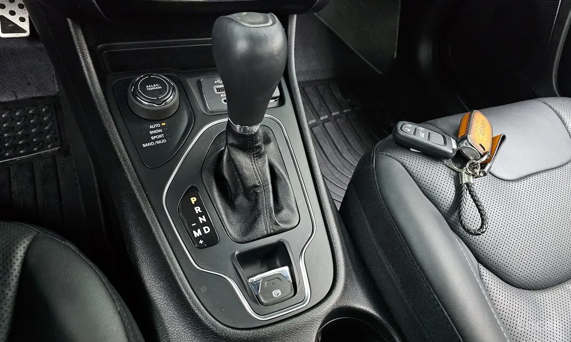 Фото 9 - Jeep Cherokee