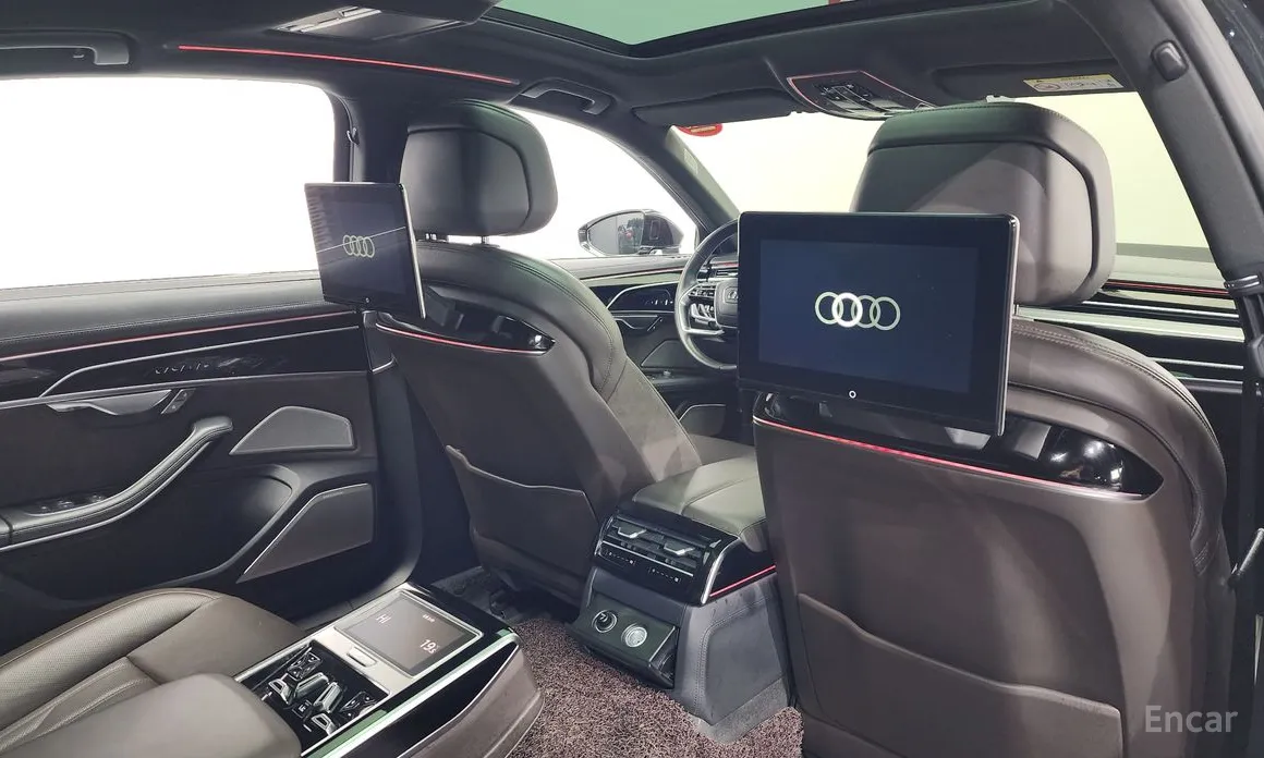 Фото 18 - Audi A8