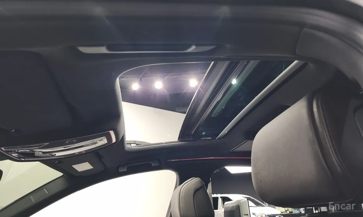 Фото 19 - Audi A8