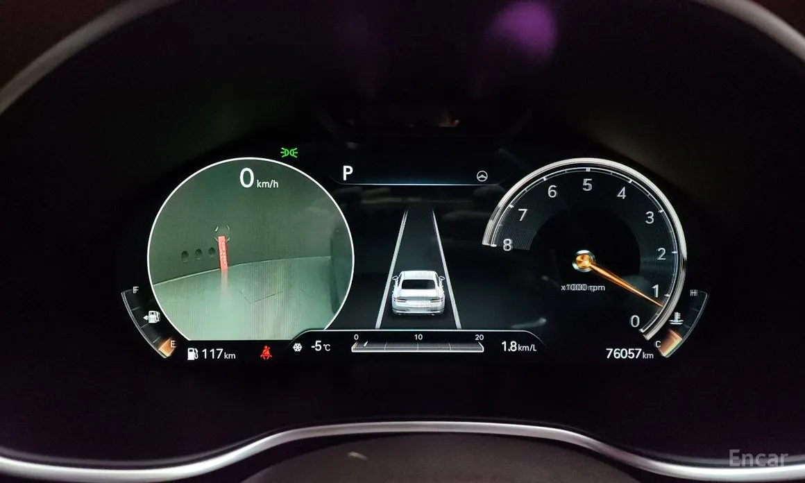 Фото 8 - Genesis G80