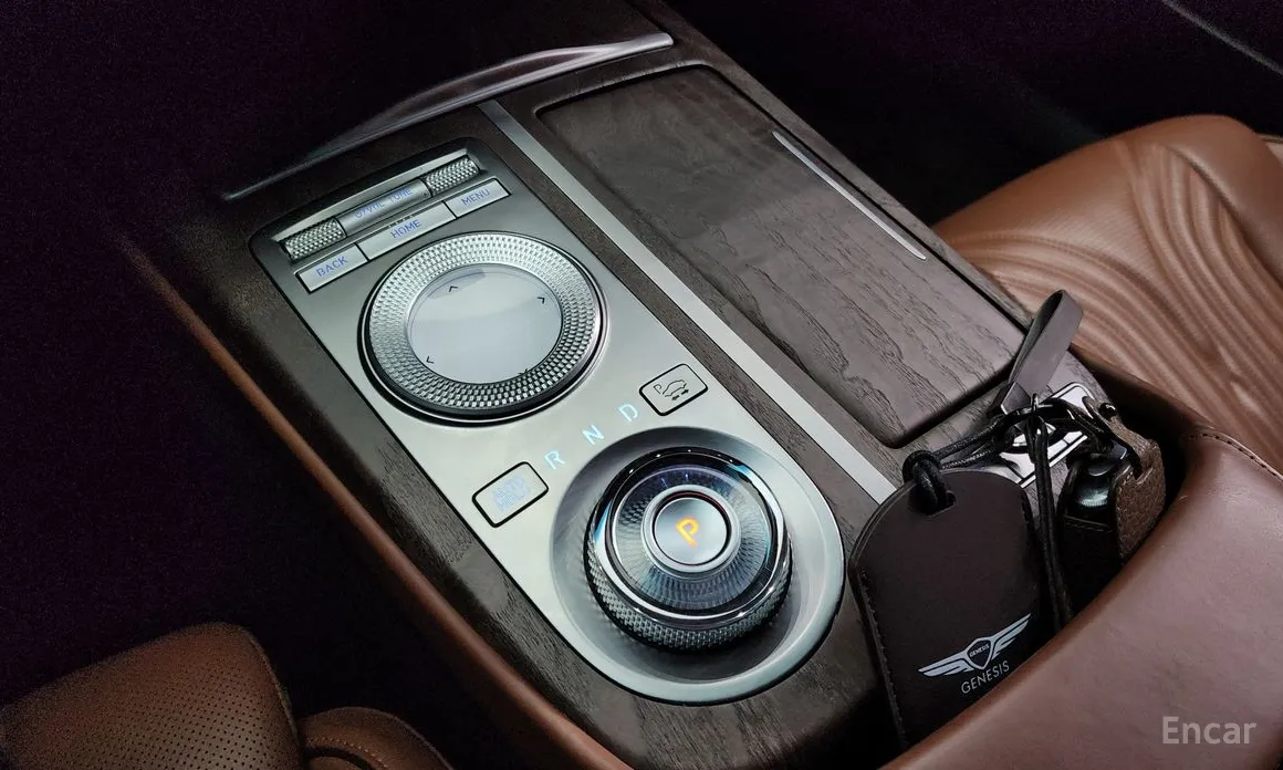 Фото 9 - Genesis G80