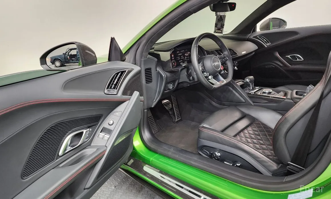 Фото 11 - Audi R8