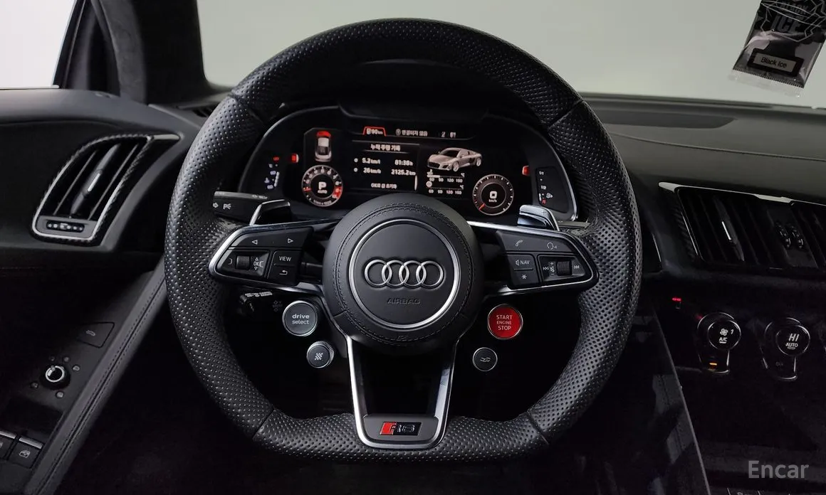 Фото 12 - Audi R8