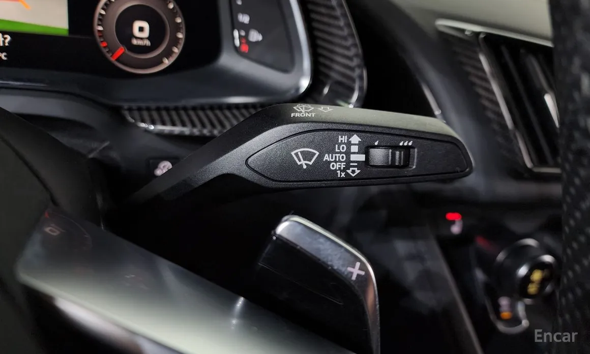 Фото 18 - Audi R8