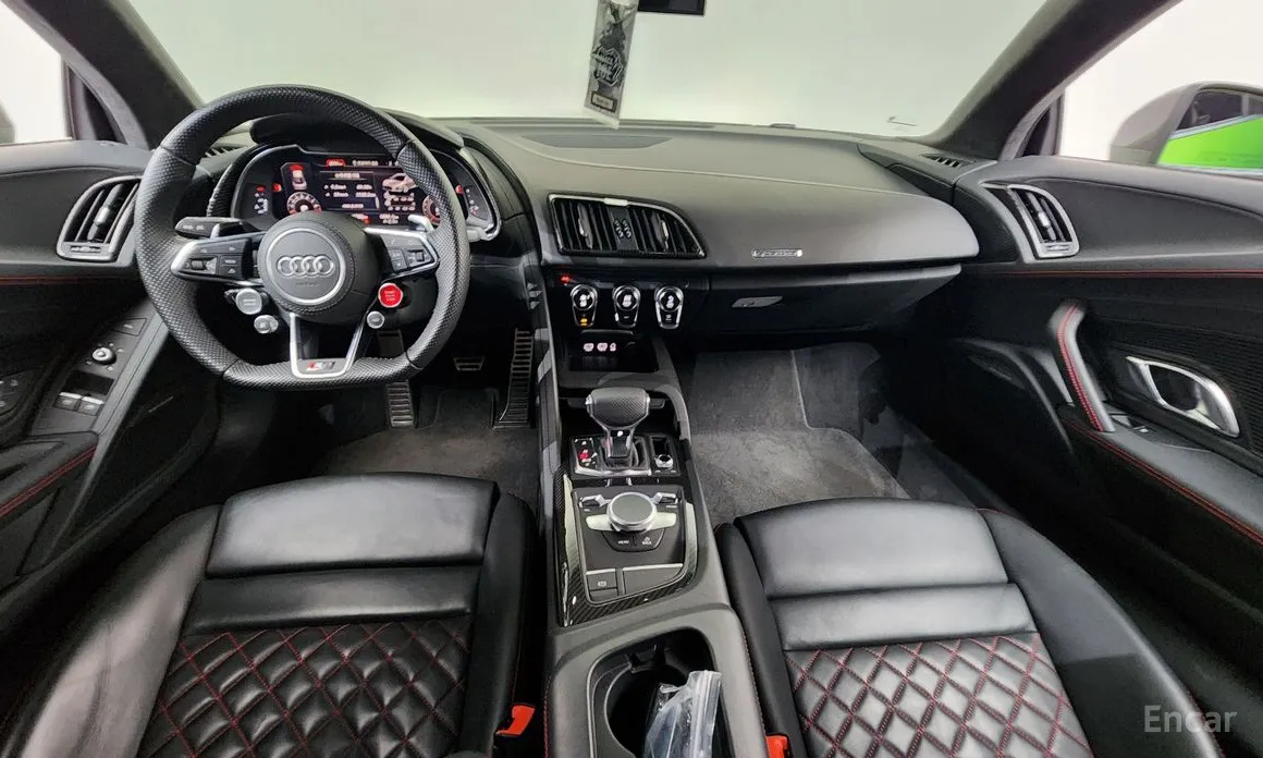 Фото 7 - Audi R8