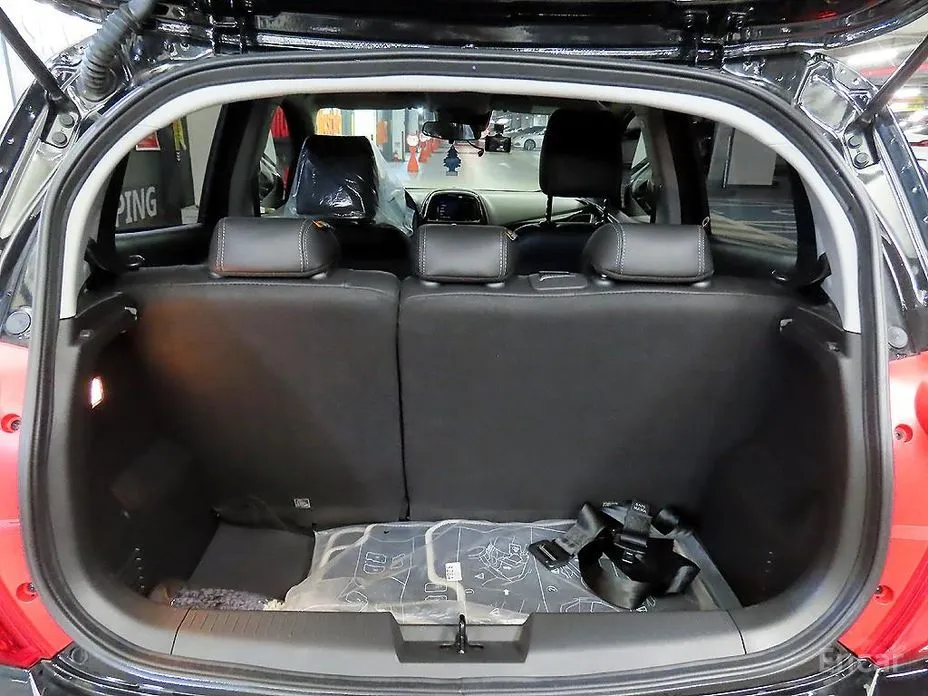 Фото 17 - Chevrolet Spark