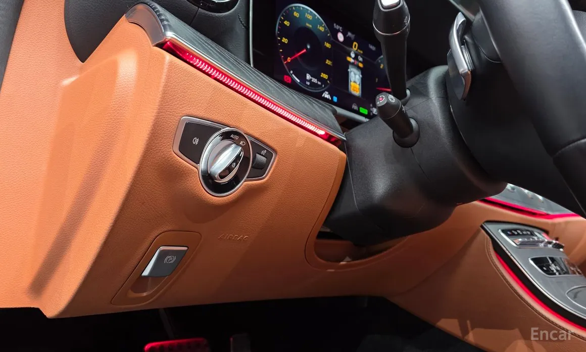 Фото 14 - Mercedes-Benz CLS-Class