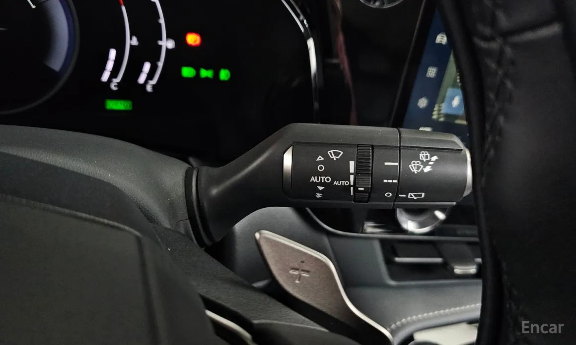 Фото 14 - Lexus NX