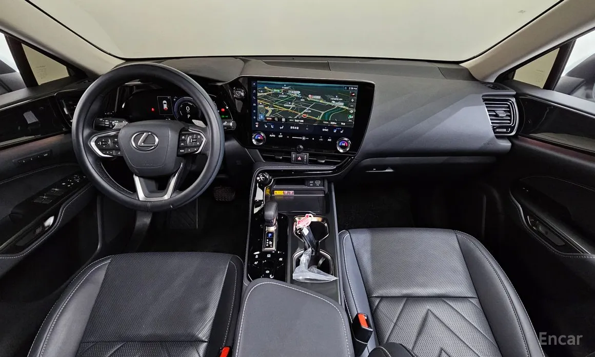 Фото 7 - Lexus NX