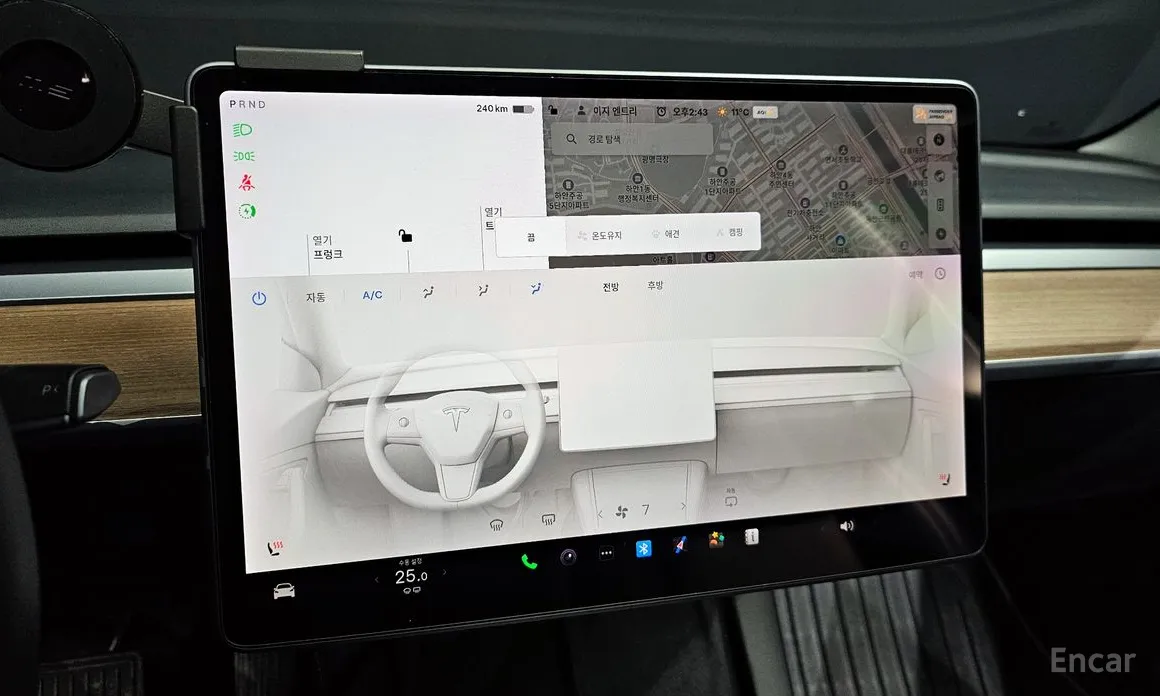 Фото 14 - Tesla Model 3