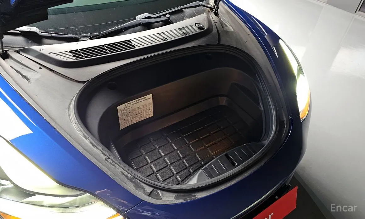 Фото 6 - Tesla Model 3