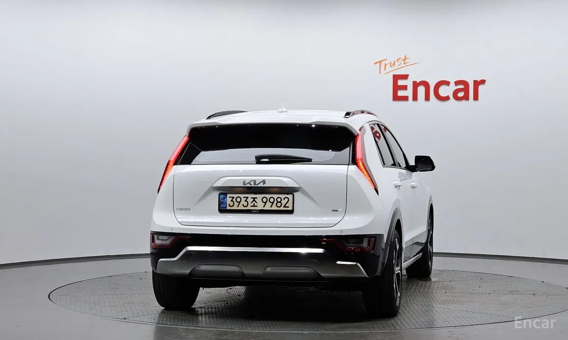 Фото 4 - Kia Niro