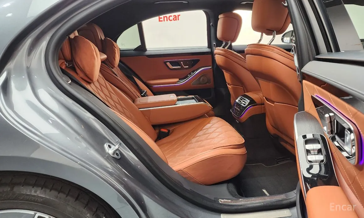 Фото 12 - Mercedes-Benz S-Class