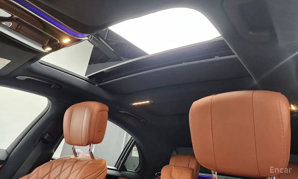 Фото 18 - Mercedes-Benz S-Class