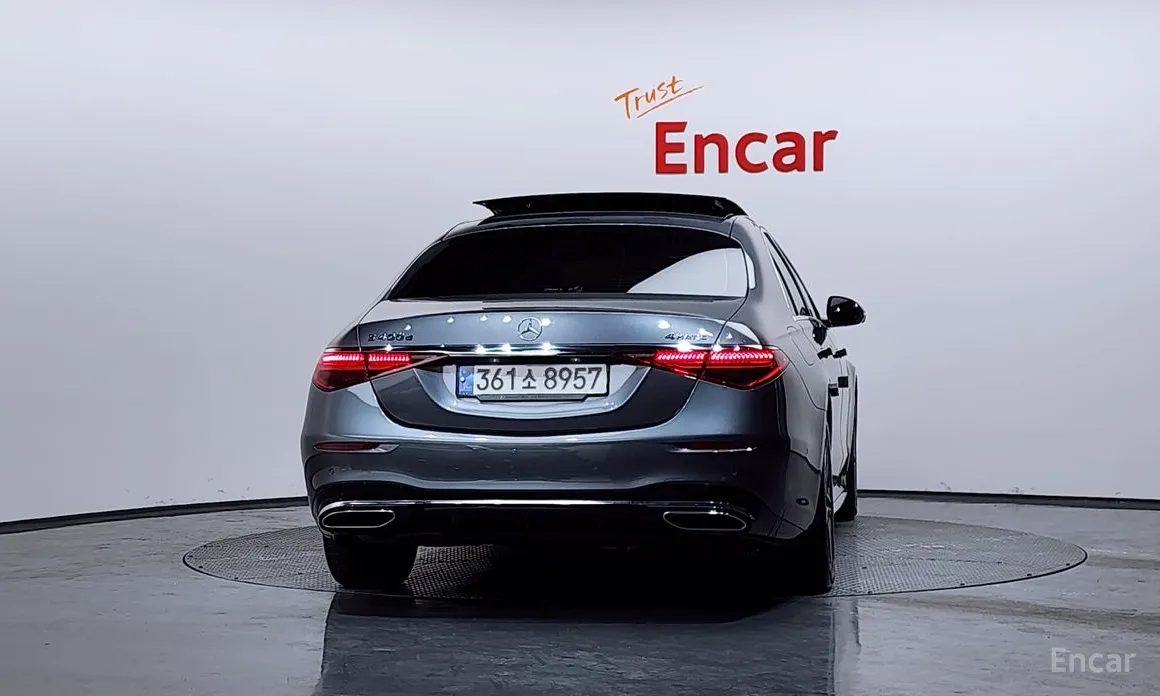 Фото 4 - Mercedes-Benz S-Class