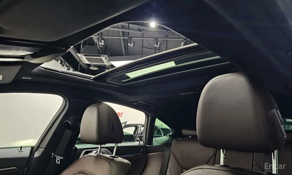 Фото 19 - BMW i4