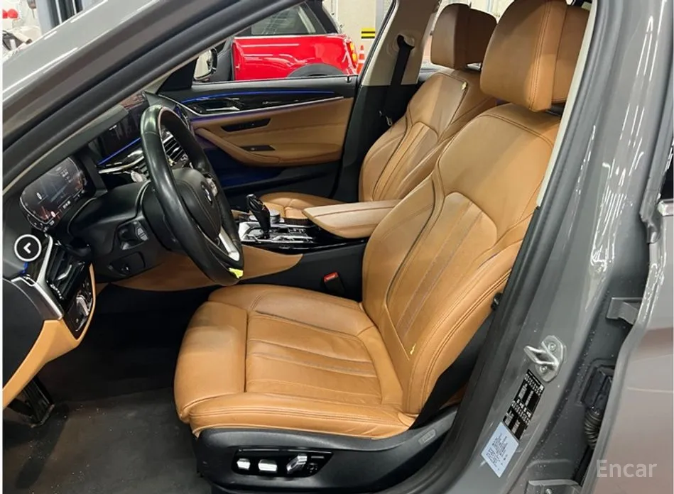 Фото 3 - BMW 5 Series