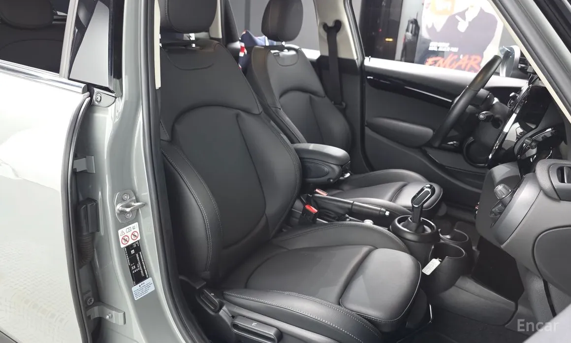 Фото 10 - Mini Cooper