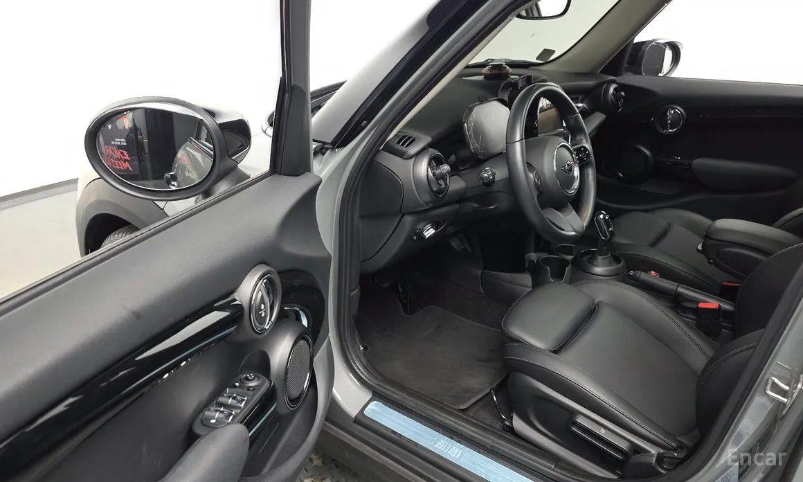 Фото 11 - Mini Cooper