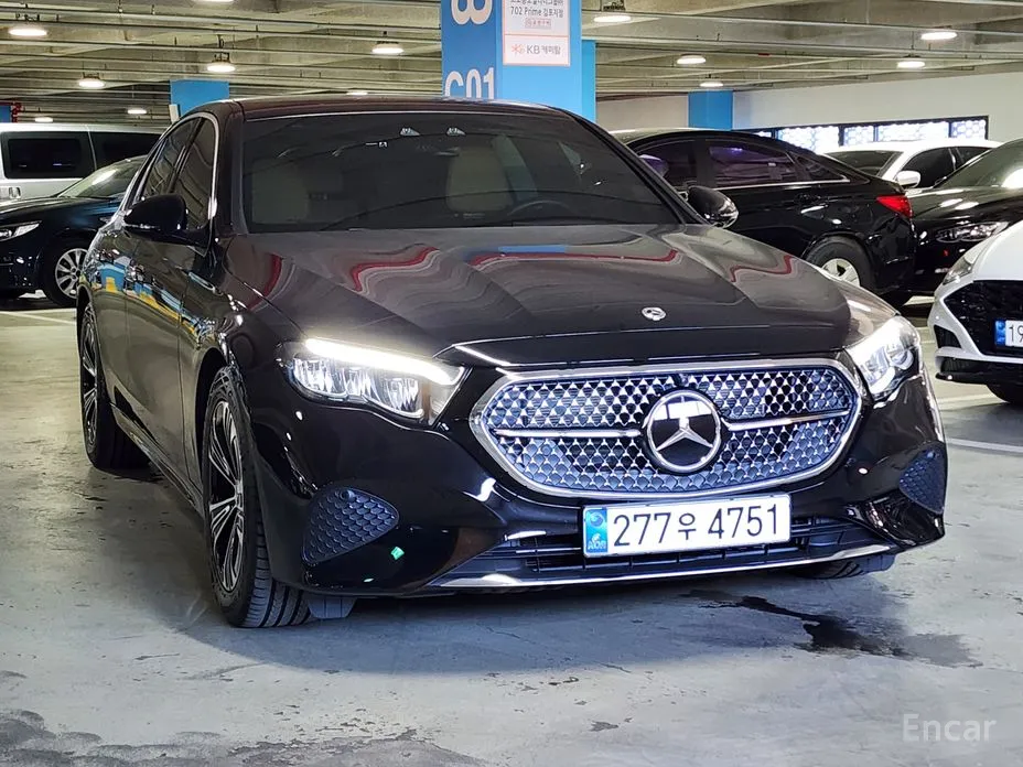 Фото 1 - Mercedes-Benz E-Class
