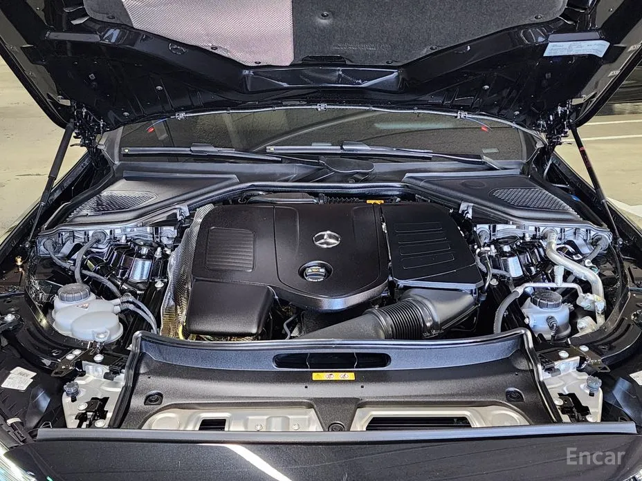 Фото 14 - Mercedes-Benz E-Class