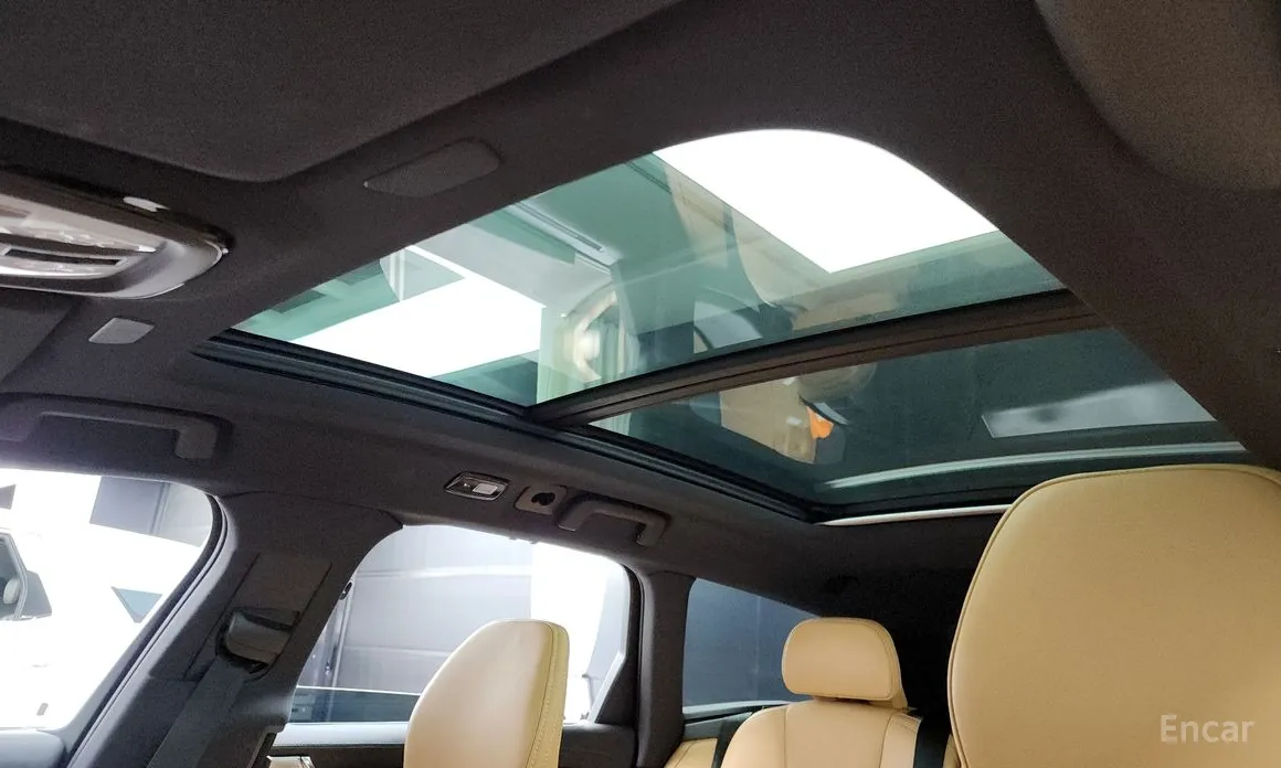 Фото 18 - Volvo V90