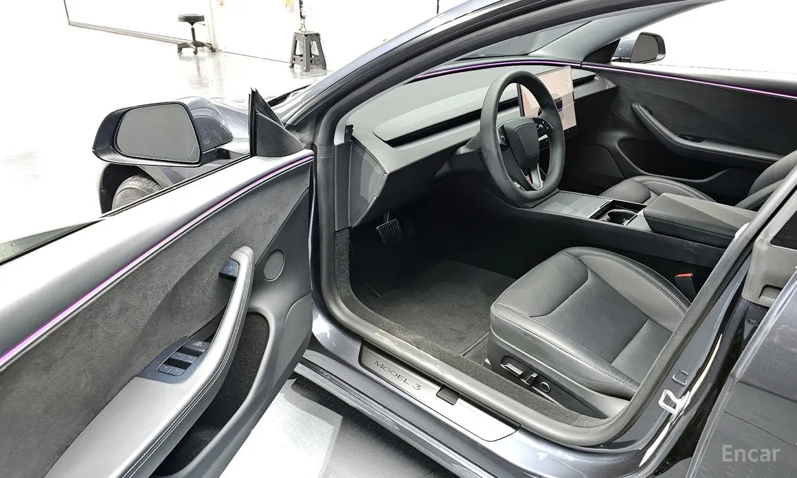 Фото 10 - Tesla Model 3