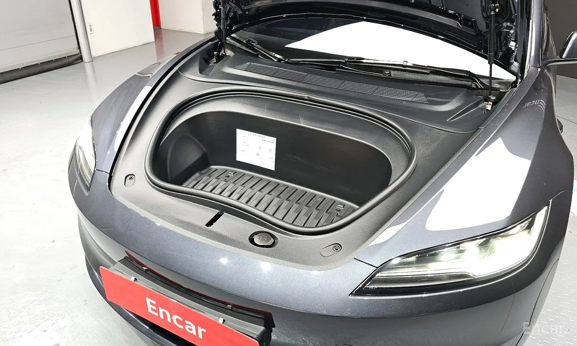 Фото 6 - Tesla Model 3