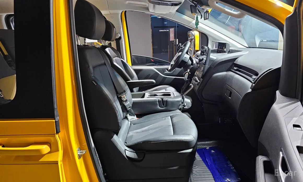 Фото 10 - Hyundai Staria