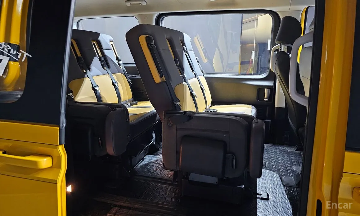 Фото 12 - Hyundai Staria