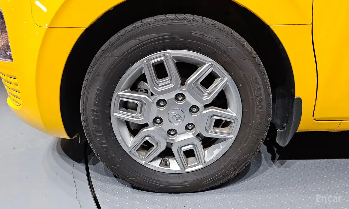 Фото 5 - Hyundai Staria