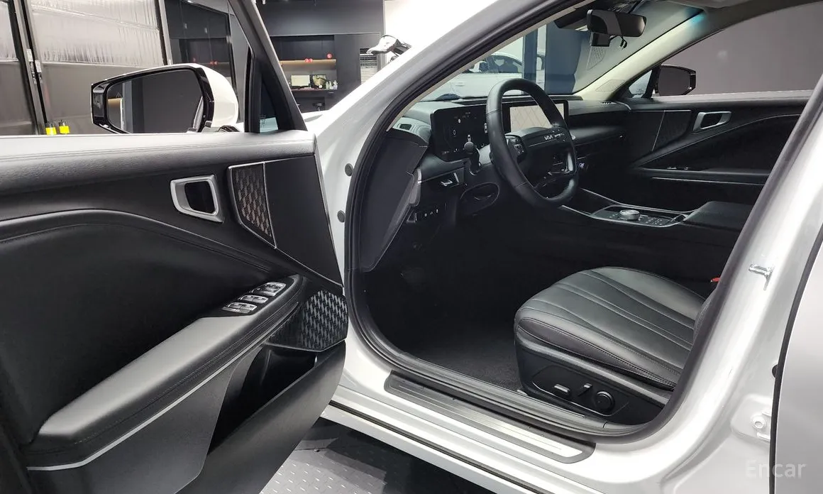 Фото 10 - Kia K8