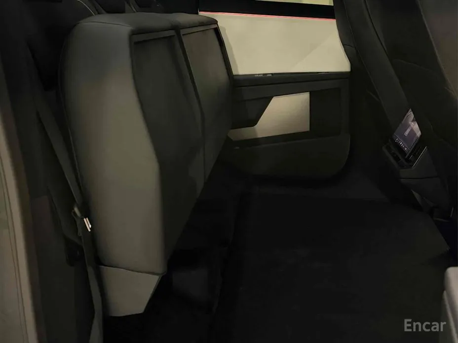 Фото 6 - Tesla Cybertruck