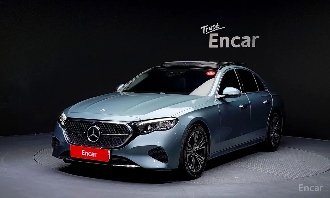 Фото 1 - Mercedes-Benz E-Class