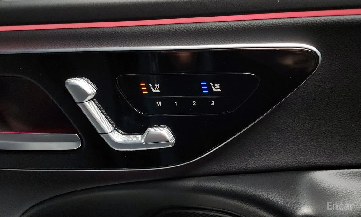 Фото 17 - Mercedes-Benz E-Class