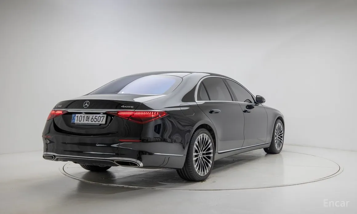 Фото 2 - Mercedes-Benz S-Class