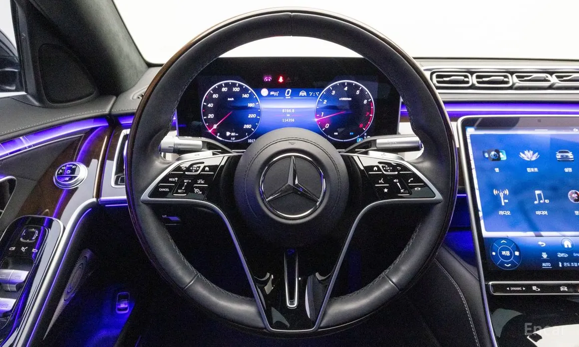 Фото 20 - Mercedes-Benz S-Class