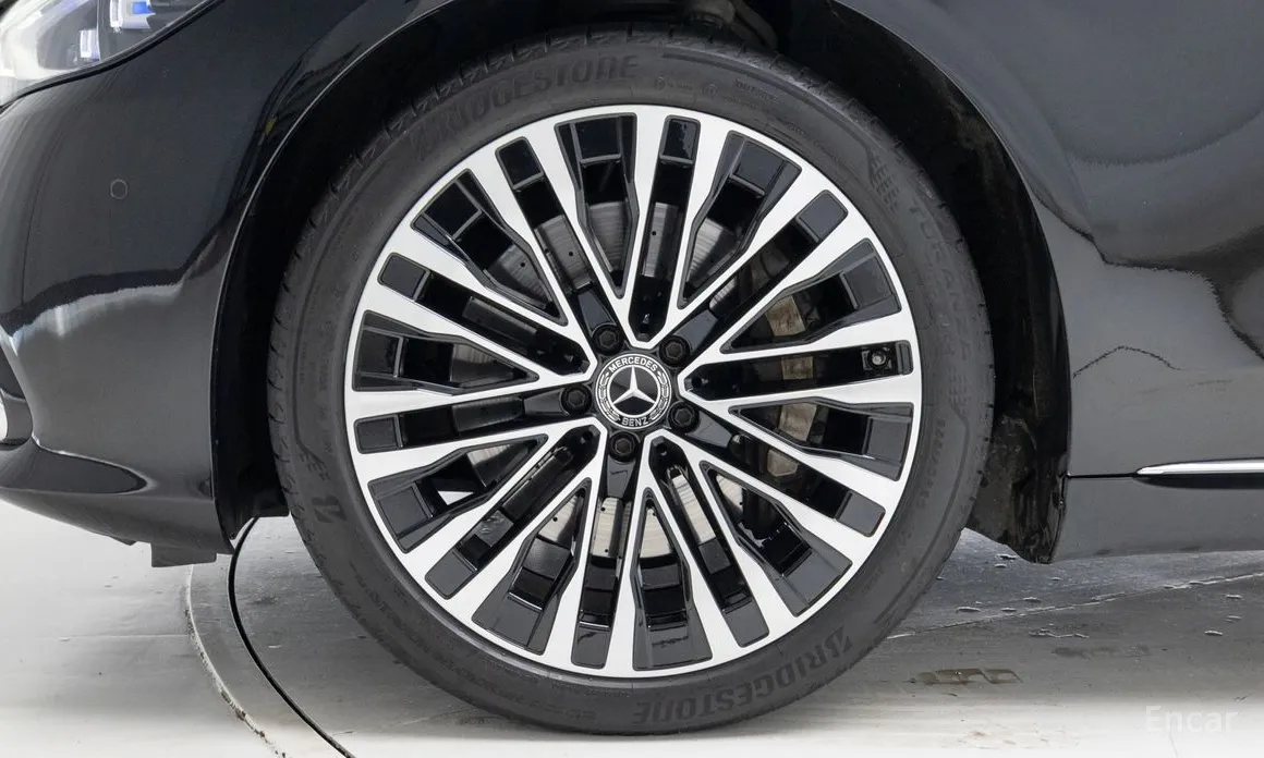 Фото 5 - Mercedes-Benz S-Class