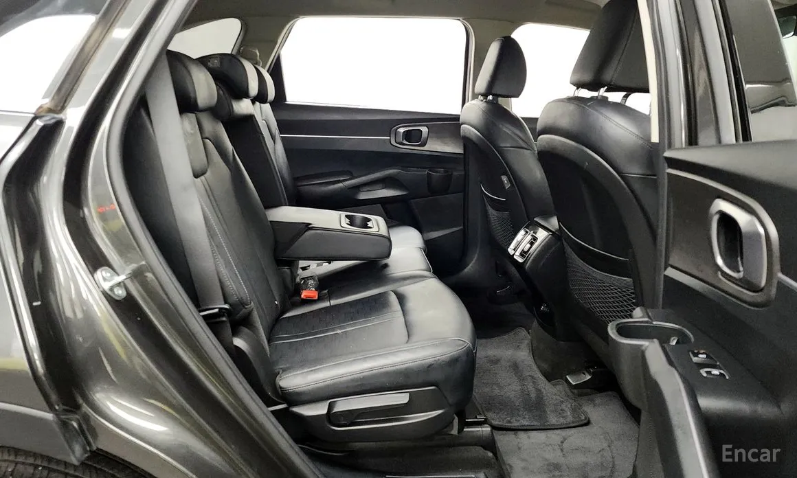 Фото 12 - Kia Sorento