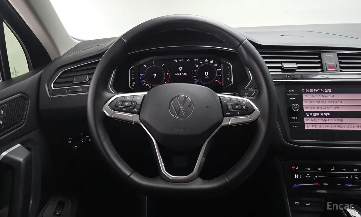 Фото 13 - Volkswagen Tiguan