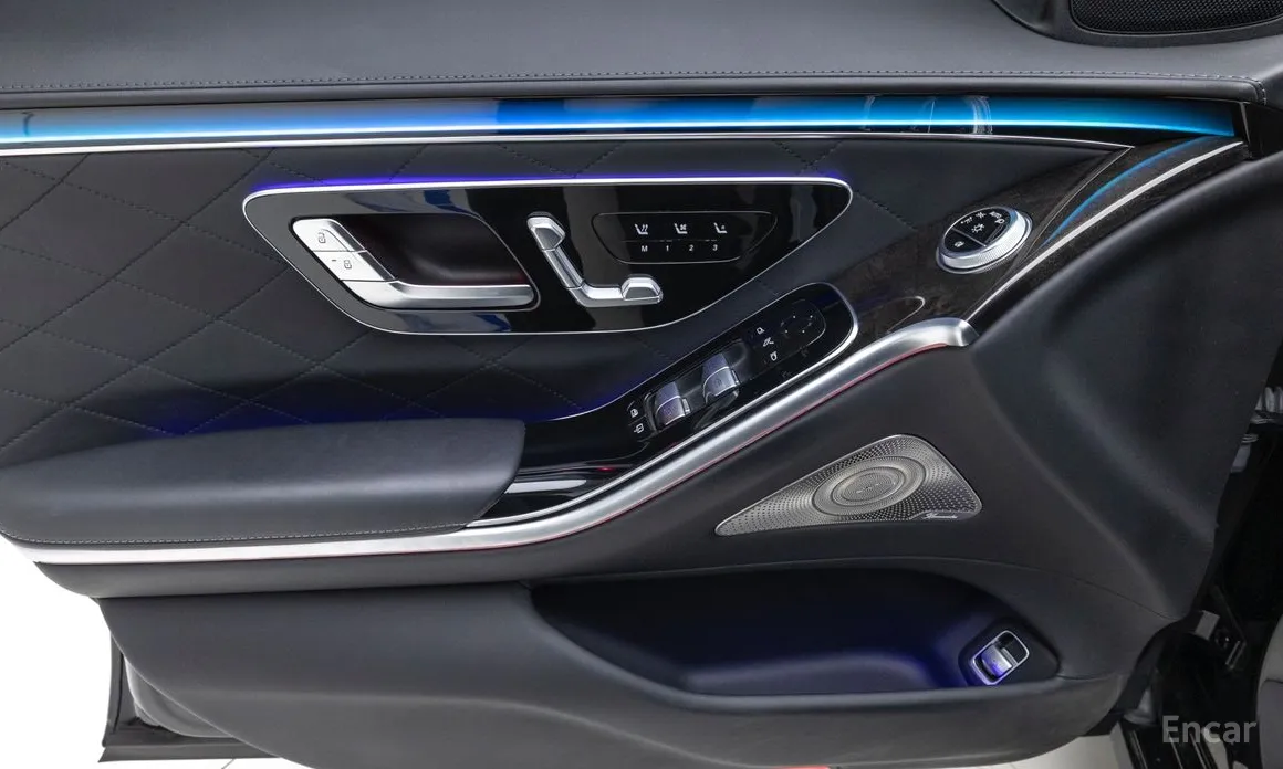 Фото 15 - Mercedes-Benz S-Class