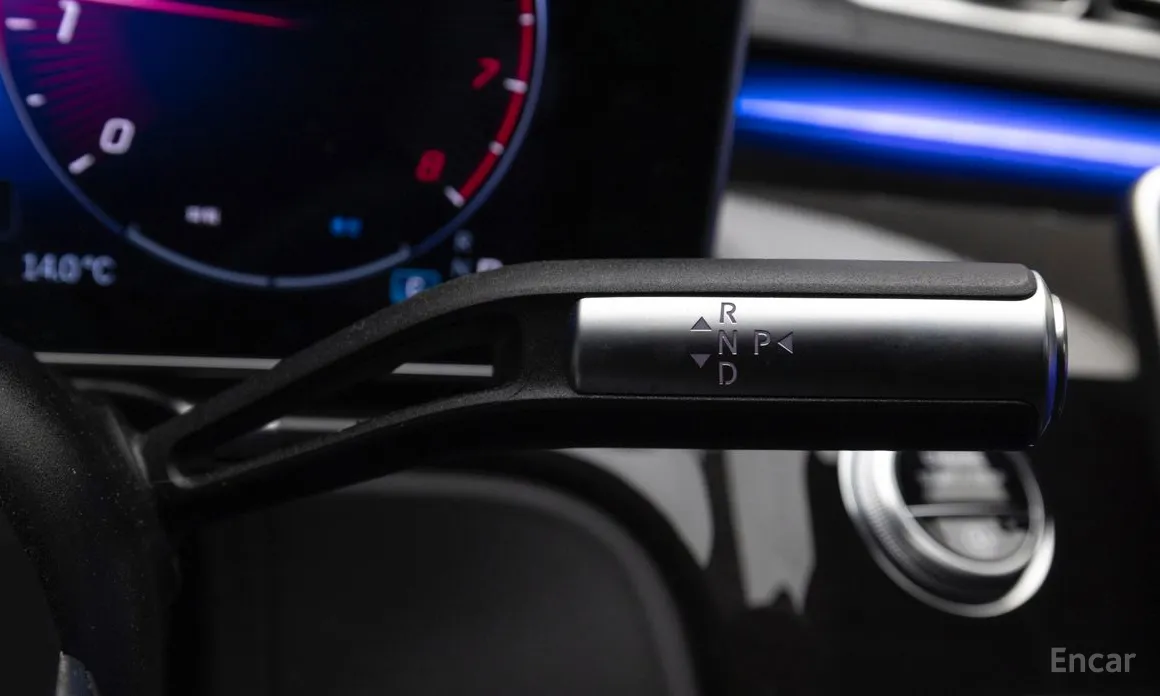 Фото 19 - Mercedes-Benz S-Class