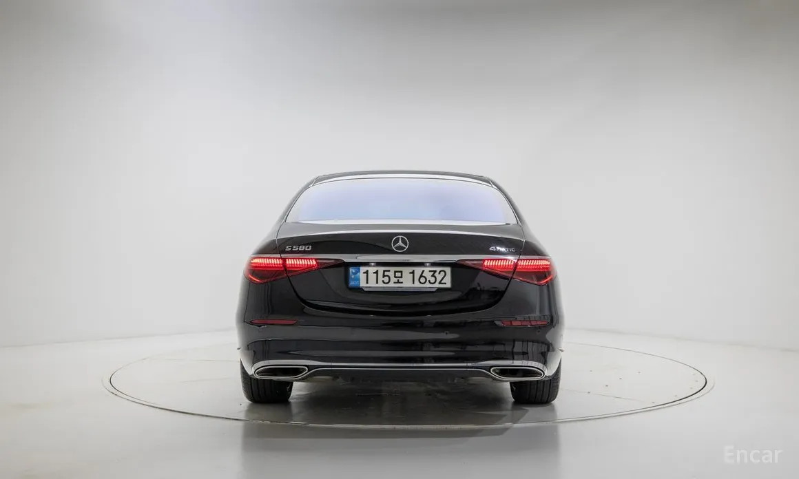 Фото 4 - Mercedes-Benz S-Class