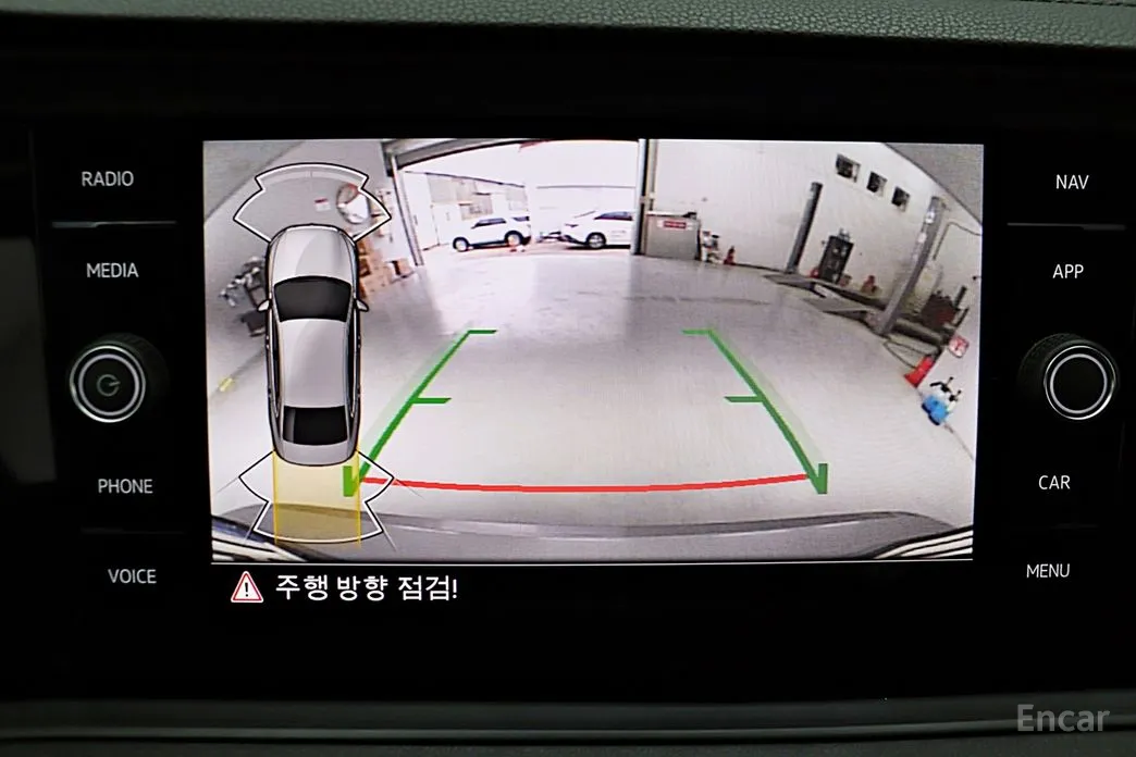 Фото 13 - Volkswagen Jetta