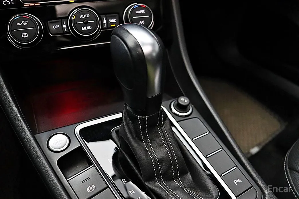 Фото 14 - Volkswagen Jetta