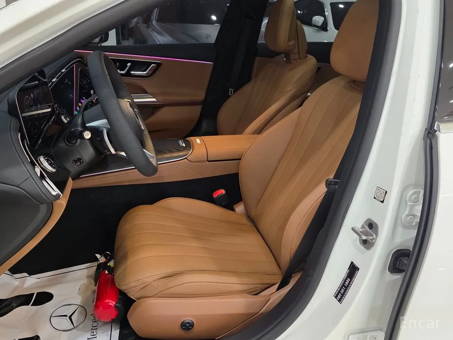 Фото 10 - Mercedes-Benz E-Class