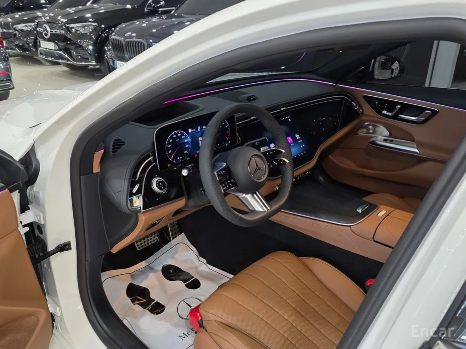 Фото 11 - Mercedes-Benz E-Class