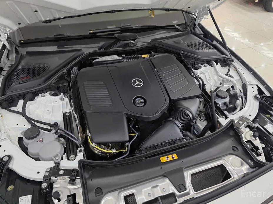 Фото 6 - Mercedes-Benz E-Class