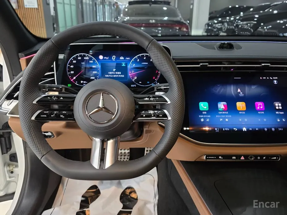 Фото 7 - Mercedes-Benz E-Class