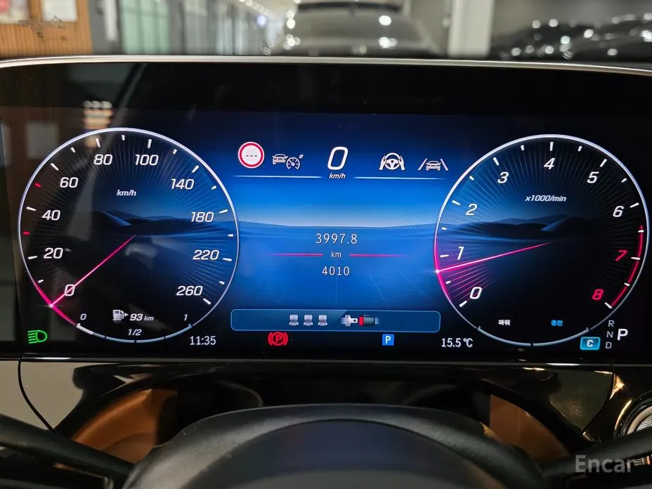 Фото 8 - Mercedes-Benz E-Class